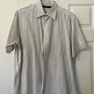 Perry Ellis men's casual dress shirt in size XL